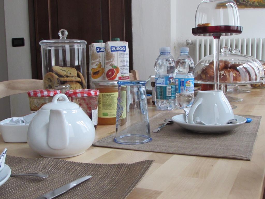 La Casa Dei Gatti Bed & Breakfast Limone Piemonte Bagian luar foto